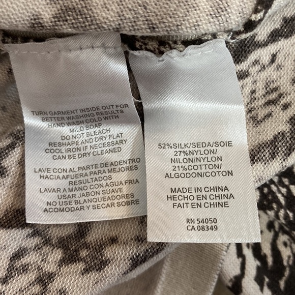 Jones New York snake print top - Picture 6 of 6